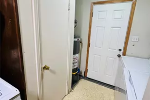 9442 Neuens Rd, Houston, TX 77080 - Photo 11