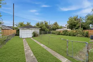 1518 Munger St, Houston, TX 77023 - Photo 3