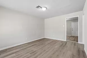 2401 Windsor Ln, Pasadena, TX 77506 - Photo 3