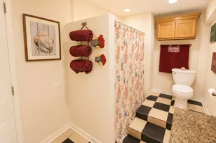 579 Warsaw St, Bayou Vista, TX 77563 - Photo 9