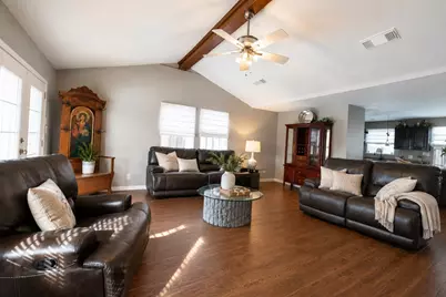 579 Warsaw Street, Bayou Vista, TX 77563 - Photo 5