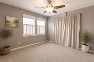 579 Warsaw St, Bayou Vista, TX 77563 - Photo 9