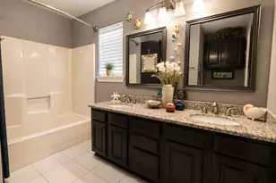 579 Warsaw St, Bayou Vista, TX 77563 - Photo 15