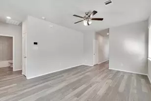 17121 Upland Bent Ct, Conroe, TX 77385 - Photo 5