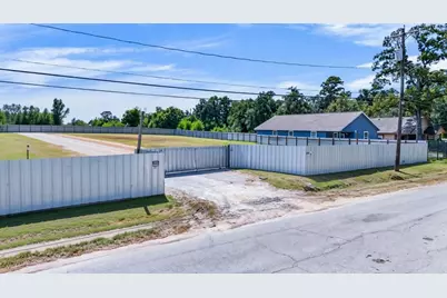 2003 De Soto Street, Houston, TX 77091 - Photo 9