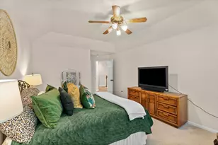 31 Endor Forest Pl, The Woodlands, TX 77382 - Photo 29