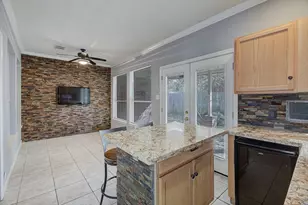 4207 Joshua Cir, Houston, TX 77014 - Photo 17