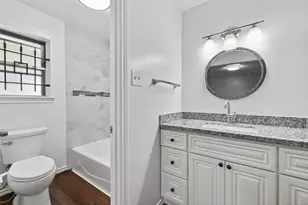 8401 Hanfro Ln, Houston, TX 77088 - Photo 35