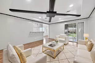 8401 Hanfro Ln, Houston, TX 77088 - Photo 5