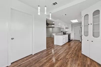 8401 Hanfro Lane, Houston, TX 77088 - Photo 15