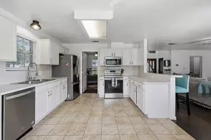 9830 Ellen St, Baytown, TX 77521 - Photo 7