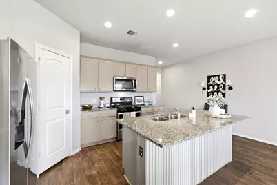 14110 Redwood Forest Trail, Conroe, TX 77384 - Photo 9