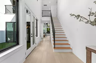 811 Woodstock St, Bellaire, TX 77401 - Photo 7