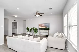 1294 Rd 5102, Cleveland, TX 77327 - Photo 11