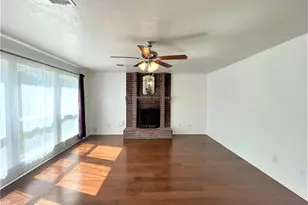 834 Island Meadow Ct, Houston, TX 77062 - Photo 9