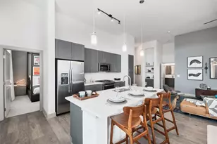 160 Birdsall St, Houston, TX 77007 - Photo 1