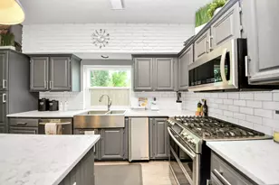 8910 Burleson Ct, Houston, TX 77064 - Photo 15