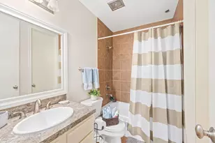 4515 Briar Hollow Pl, Houston, TX 77027 - Photo 19