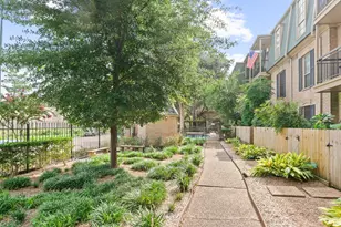 4515 Briar Hollow Pl, Houston, TX 77027 - Photo 29