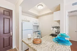 4515 Briar Hollow Pl, Houston, TX 77027 - Photo 3