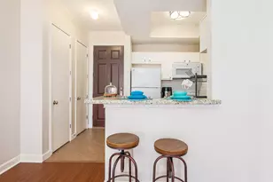 4515 Briar Hollow Pl, Houston, TX 77027 - Photo 9