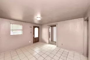 6821 Haight St, Houston, TX 77028 - Photo 11
