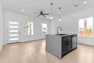 2316 McKee St, Houston, TX 77009 - Photo 7