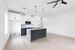 2316 McKee St, Houston, TX 77009 - Photo 9