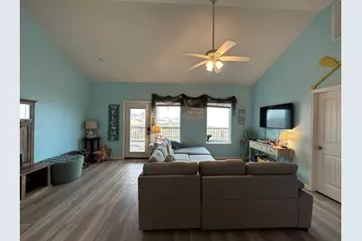 124 Howard Avenue #D, Surfside Beach, TX 77541 - Photo 17