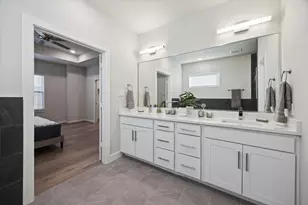 6340 Paddington Bnd Dr, Houston, TX 77008 - Photo 13