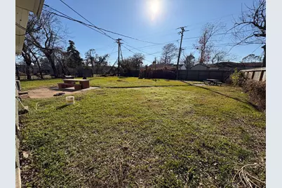 159 Oak Drive, Lake Jackson, TX 77566 - Photo 17