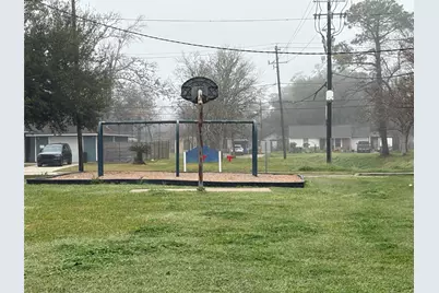 159 Oak Drive, Lake Jackson, TX 77566 - Photo 23