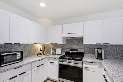 16763 N Gull Drive S, Conroe, TX 77385 - Photo 11