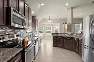 9103 Red Stag Ln, Conroe, TX 77303 - Photo 9