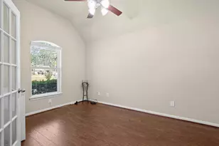 9103 Red Stag Ln, Conroe, TX 77303 - Photo 7