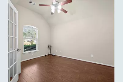 9103 Red Stag Lane, Conroe, TX 77303 - Photo 11