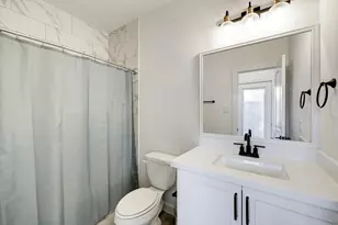 2015 Lou Ellen Ln, Houston, TX 77018 - Photo 15