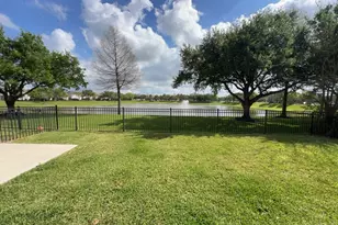 19526 Hancock Oak St, Cypress, TX 77429 - Photo 3