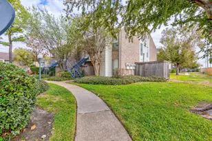 3900 Woodchase Dr, Houston, TX 77042 - Photo 25