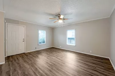 11734 Greenglen Drive, Houston, TX 77044 - Photo 3