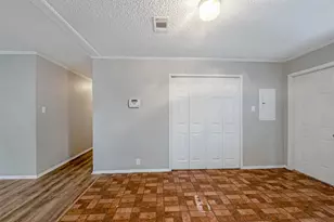 11734 Greenglen Dr, Houston, TX 77044 - Photo 9