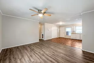 11734 Greenglen Dr, Houston, TX 77044 - Photo 11