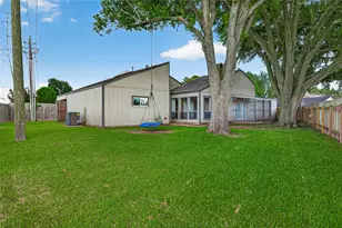 2946 Creekway Cir, Missouri City, TX 77459 - Photo 9