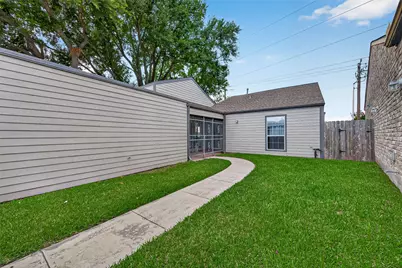 2946 Creekway Circle, Missouri City, TX 77459 - Photo 3