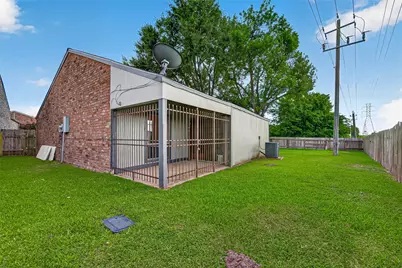 2946 Creekway Circle, Missouri City, TX 77459 - Photo 11