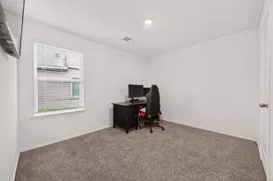 2074 Legacy Hills Dr, Houston, TX 77067 - Photo 23