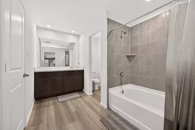 2074 Legacy Hills Drive, Houston, TX 77067 - Photo 33