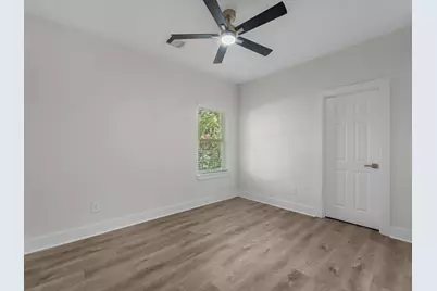 8316 De Priest #B, Houston, TX 77088 - Photo 11