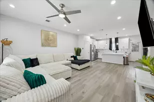 8308 James Franklin St, Houston, TX 77088 - Photo 3