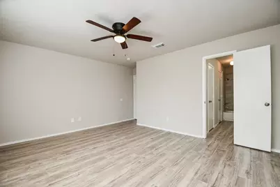 11659 Evesborough Drive, Houston, TX 77099 - Photo 11